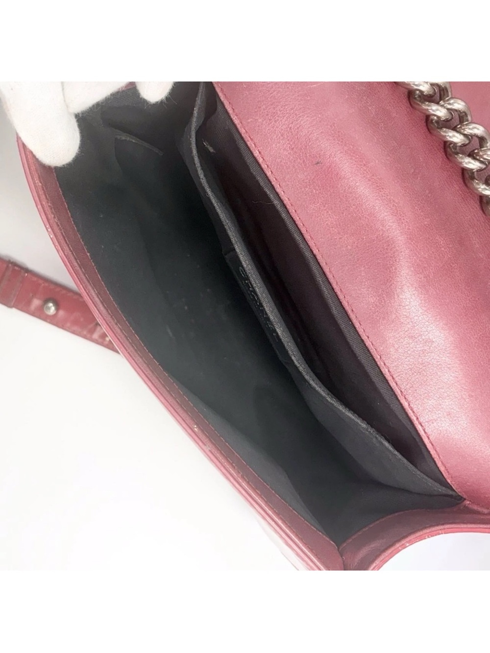 CHANEL Quilted Patent Leather Boy Flap Shoulder Bag in Deep Red - Picture 14 of 17